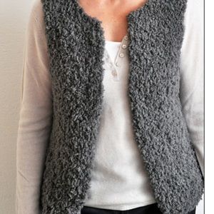 🌸.  #227-49.  vest with pockets